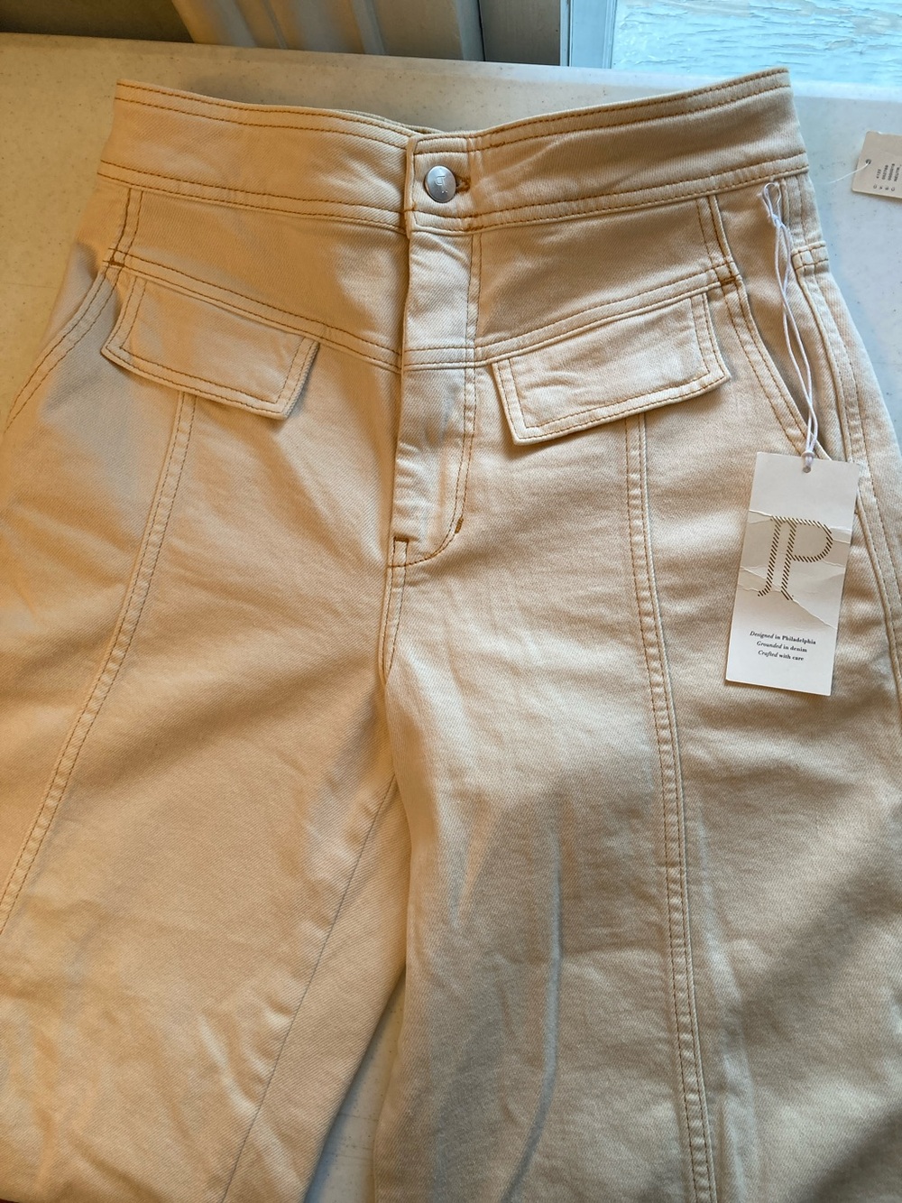 Pilcro Cream Wide-Leg Cropped Denim Trousers - Picture 8 of 11